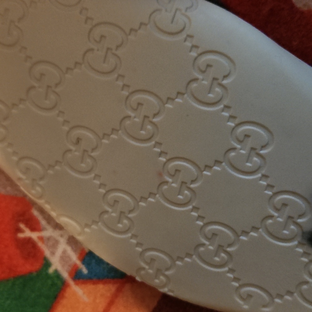 Men's White and Black High-Top Sneakers.Authentic Gucci - Picture 12 of 14